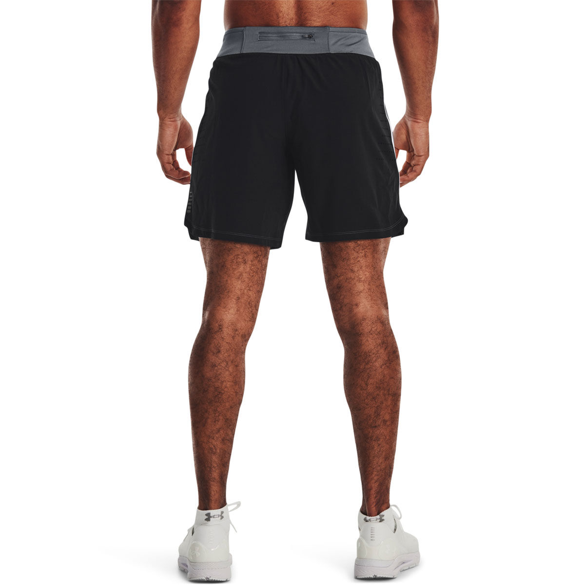 Under Armour Men's SpeedPocket 7in Shorts :Black
