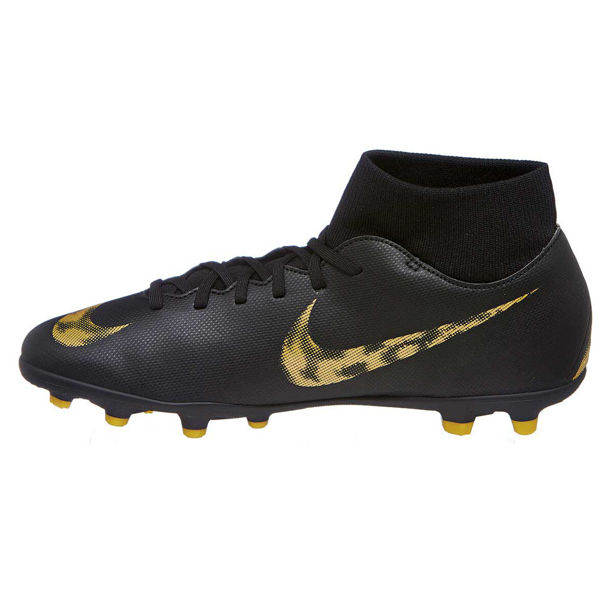 soccer cleats 9.5