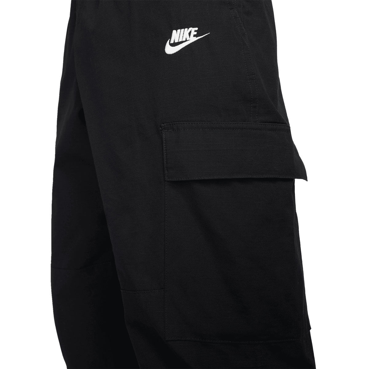 Nike Club unlined sneaker pants in green | ASOS