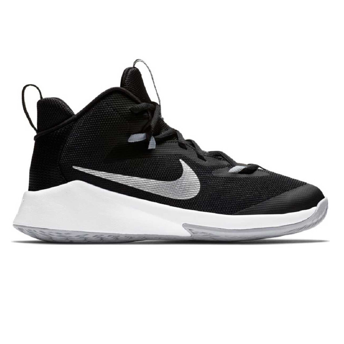 nike basketball shoes black
