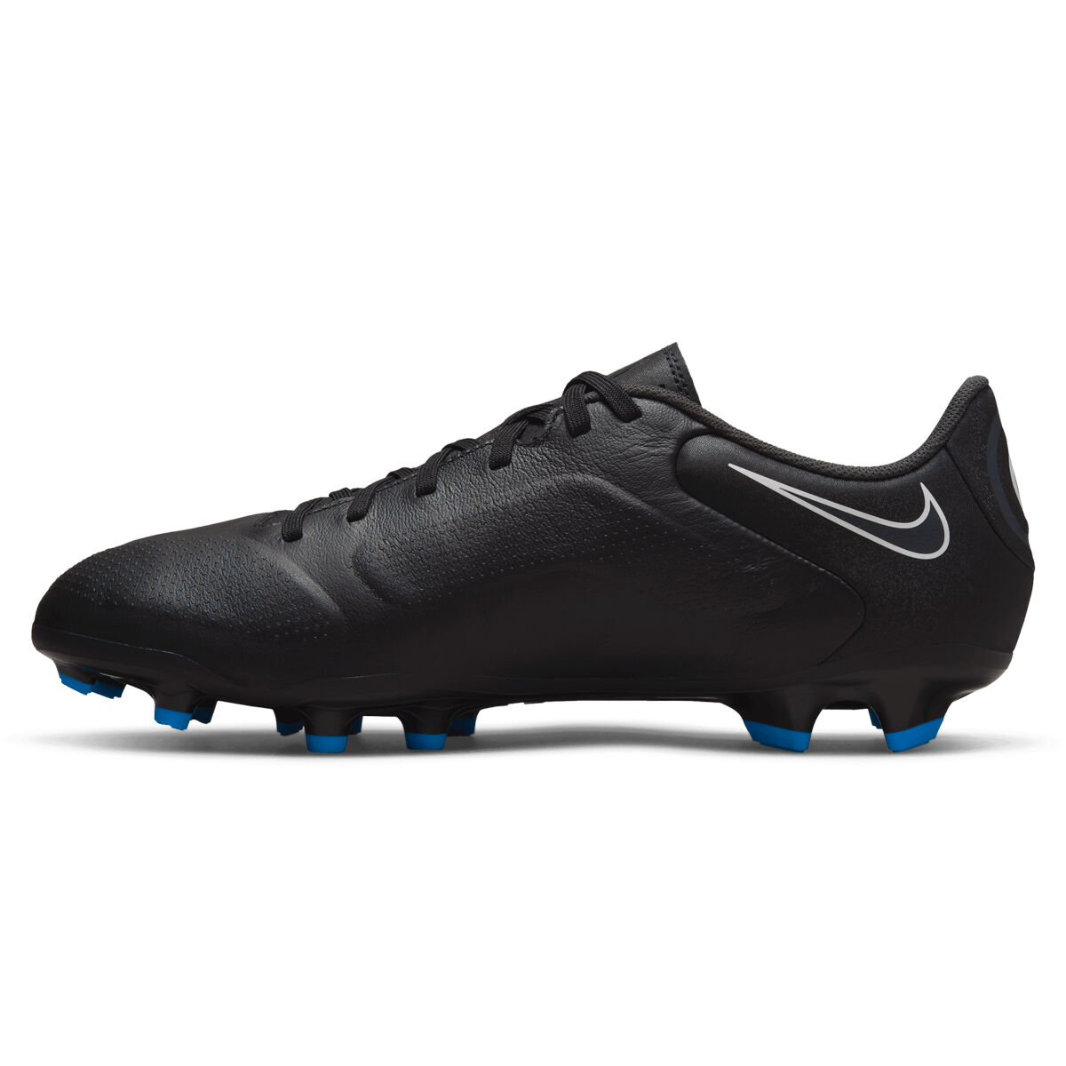 Nike clearance black tiempo